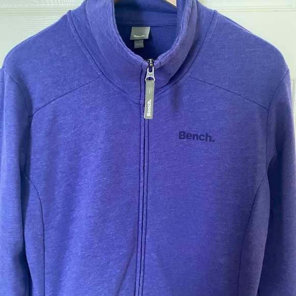 💜BENCH 💜purple sweater with finger holes. Scooped neck . - Picture 3 of 10
